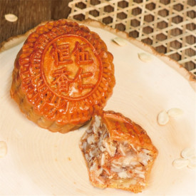 Hang Heung Cake Shop Assorted Nuts Mooncake Can Packing 1 piece